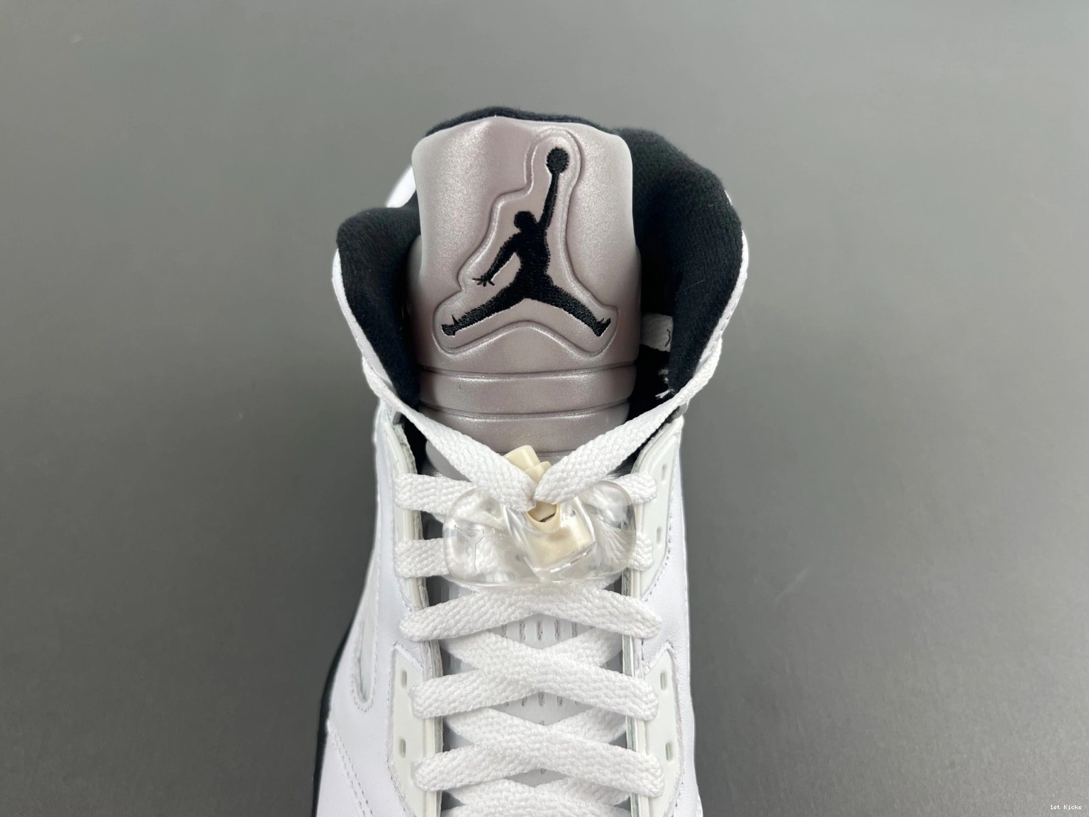 Air DD0587-110 Black White 5 Jordan 0327